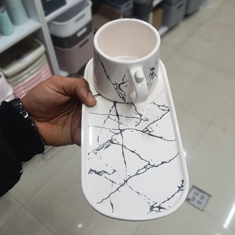 فنجان و زیره سرامیکی ست