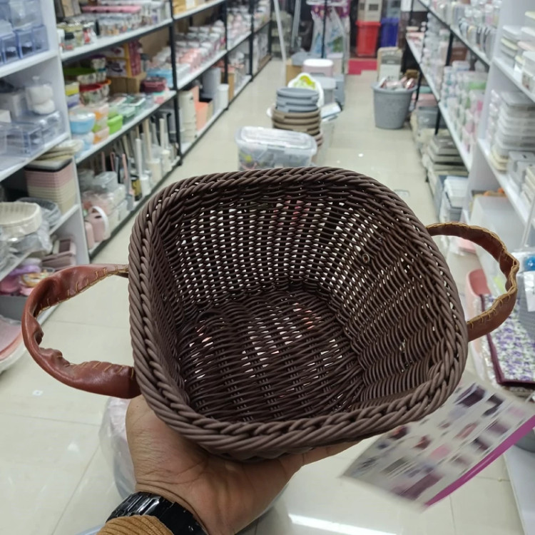 سبد حصیری دسته دار