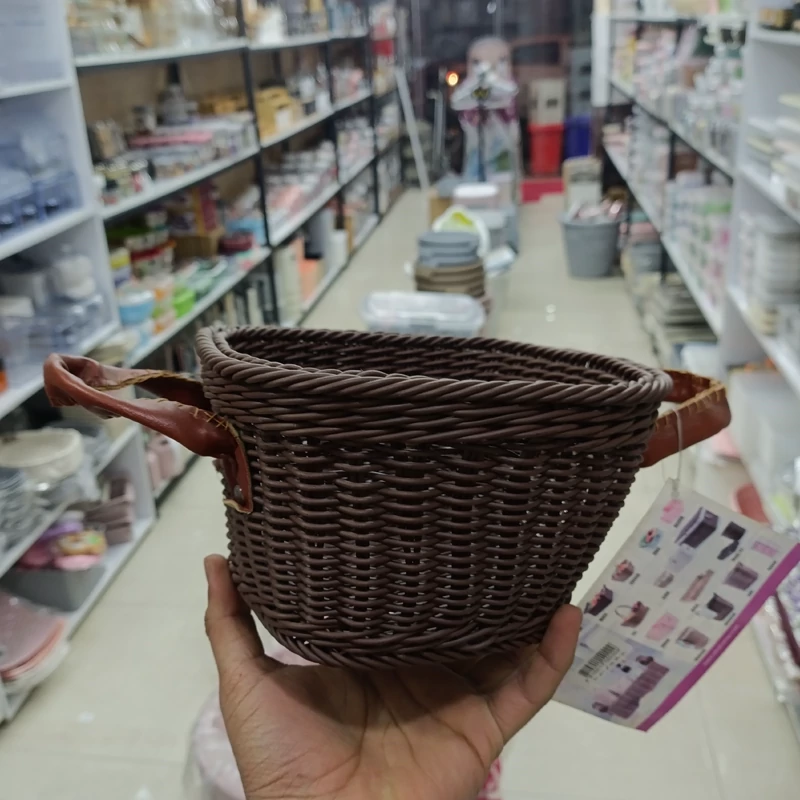سبد حصیری دسته دار